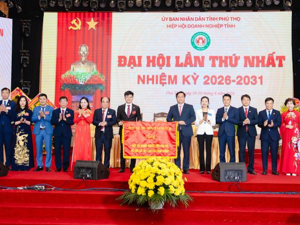 Hiệp hội doanh nghiệp tỉnh Phú Thọ vinh dự nhận bằng khen của VCCI và UBND tỉnh Phú Thọ