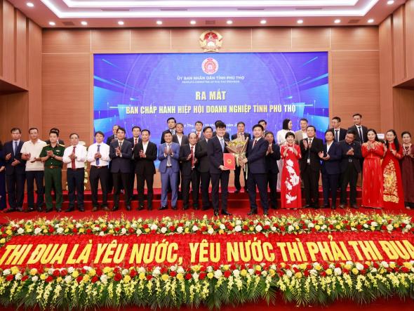Tết Doanh nhân Phú Thọ 2025: Dấu mốc hợp nhất Hiệp hội Doanh nghiệp ba tỉnh và kiện toàn tổ chức mới
